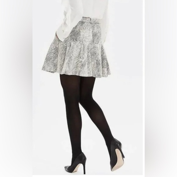 NWT, Banana Republic Flare Peplum Mini Skirt White Black, Sz 2 - Picture 2 of 13